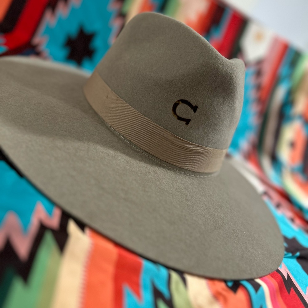 Chic Wide Brim Hat with Tan Band